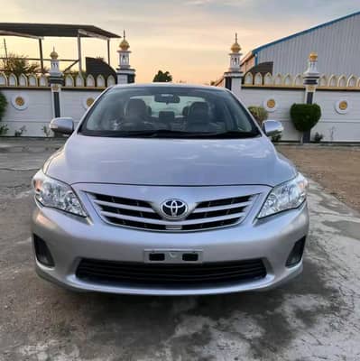 Toyota Corolla GLI 2013 60k mileage only 030.6. . . . 5.7. . 58.3. 70