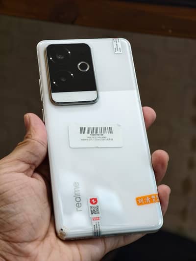 Realme GT 6