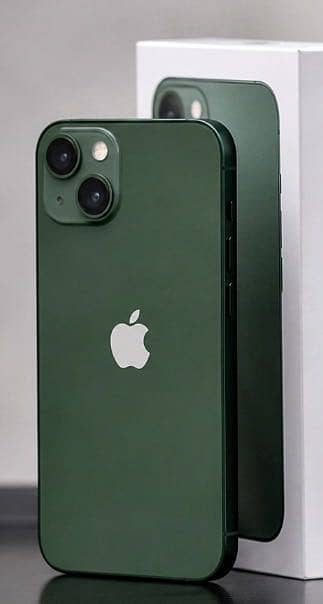 Apple iPhone 13