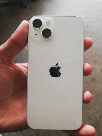 Apple iPhone 13