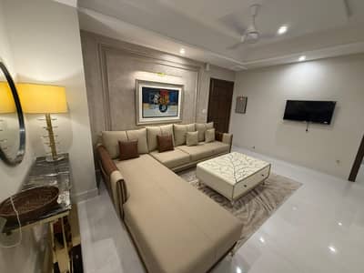 2 Bed Furnished Apartment on Daily Basis in Rs 6,000.