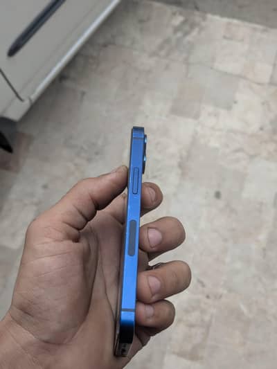 Apple iPhone 12 mini