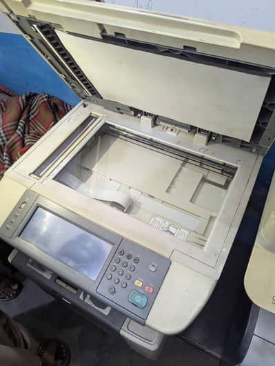 HP 3050 fast printer color + black and white 10by10 condition