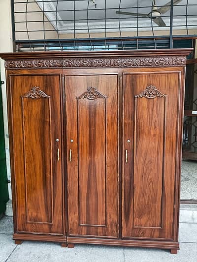 3 Doors (2+1) Pure Wooden Almari/Wardrobe/Wooden Wardrobe/Almari