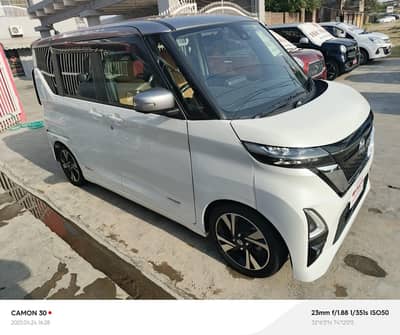 Nissan Roox 2025