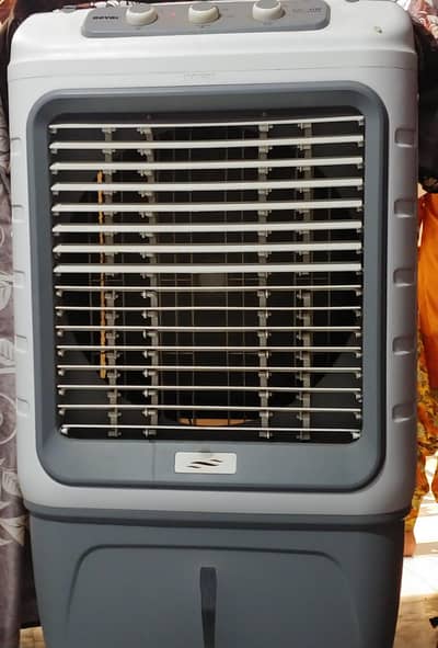 Royal fan 4700