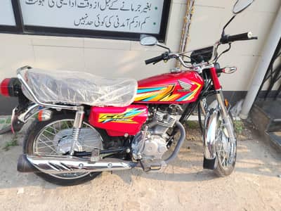 Honda 125 for sale. save drive. . Just looking a vow