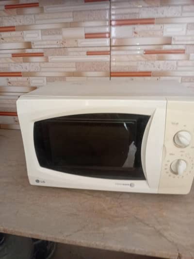 Microwave oven