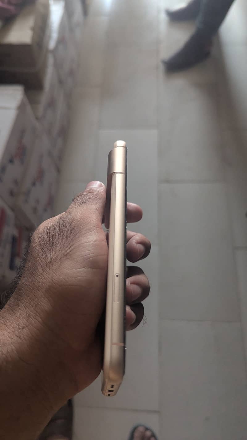 Google Pixel 8 3
