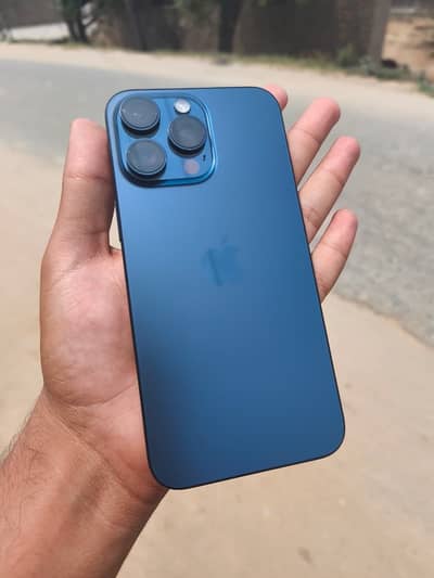 Apple iPhone 15 Pro Max 10 by 10
