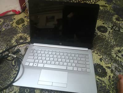 Hp 14 Ryzen 3250u 8gb ram 256 ssd