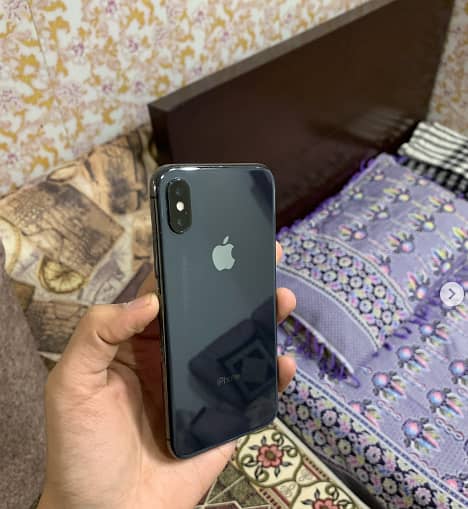 Apple iPhone X 0