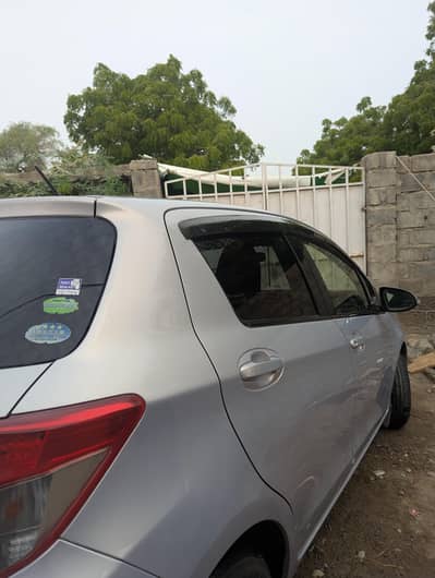 Toyota Vitz 2014/18 b2b original