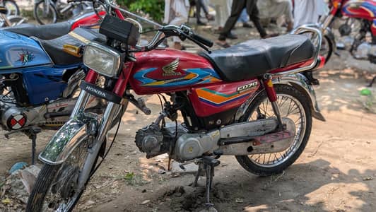 Honda CD70 2012 model