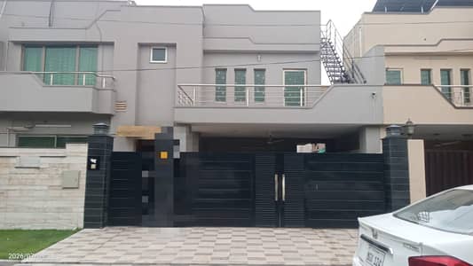 Solar House available for RENT in Askari 11 Lahore
