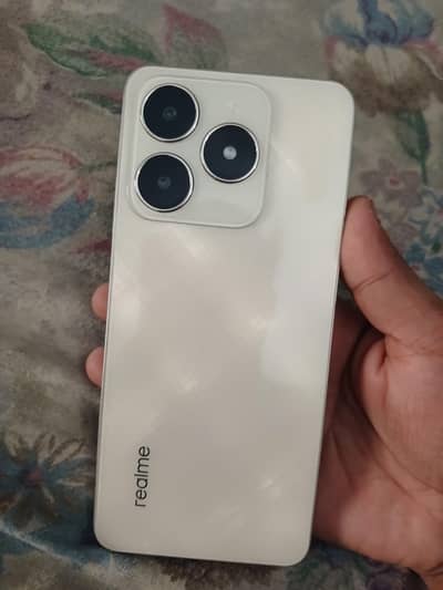 Realme C61