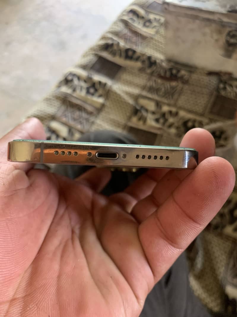 iPhone 14 Pro Max 1