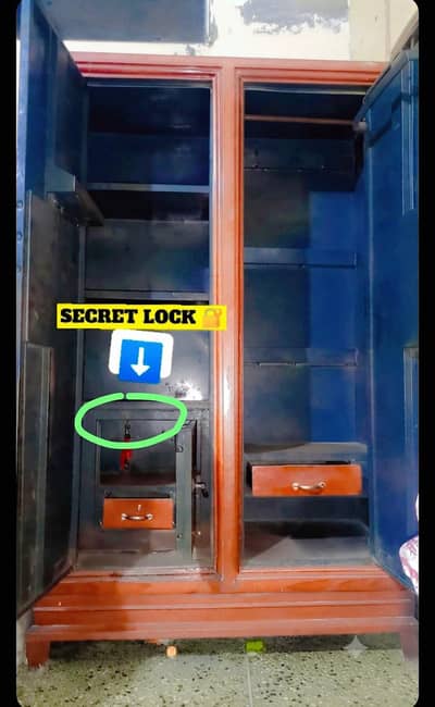 Metal Almari / Metal Cupboard / Metal Safe / Metal Large Wardrobe
