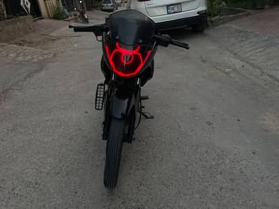 Yamaha YBR 125 modified