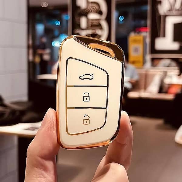 TPU Car Key Cover for JAC Hunter T9 in White and Gold