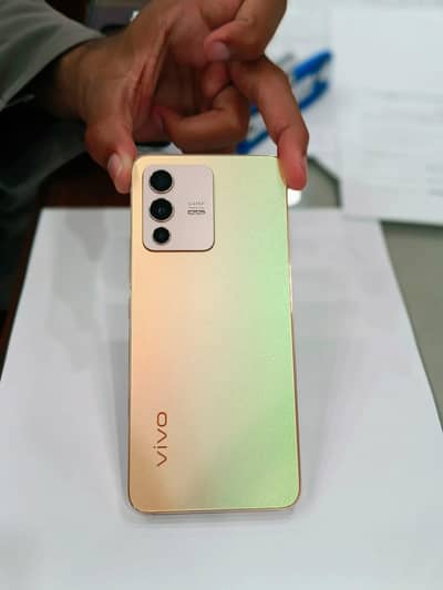 Vivo V23