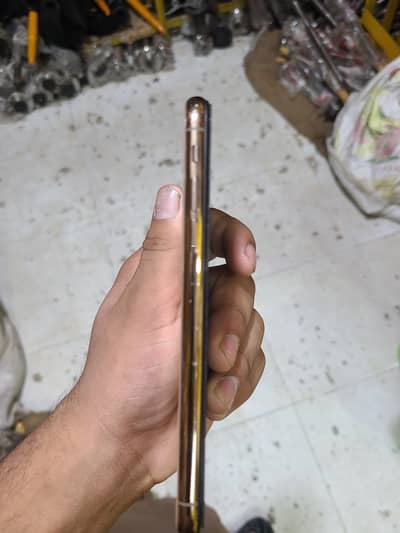 Apple iPhone XS