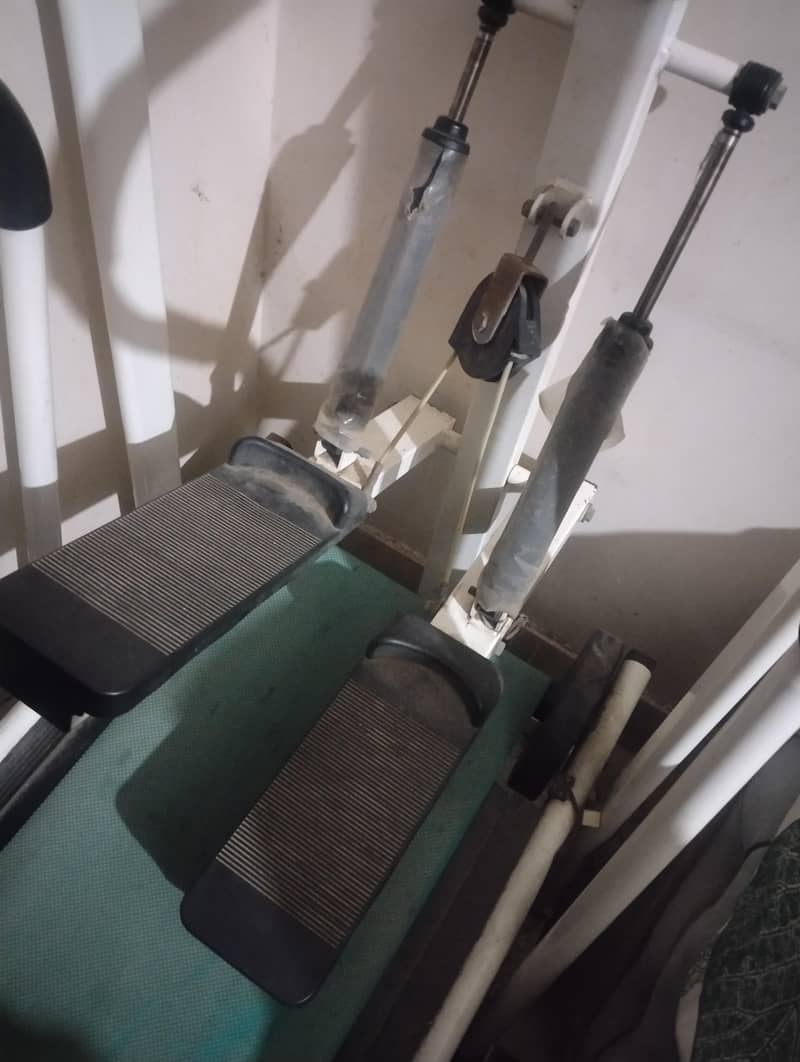 manual treadmill 2 in 1 function. . . 1