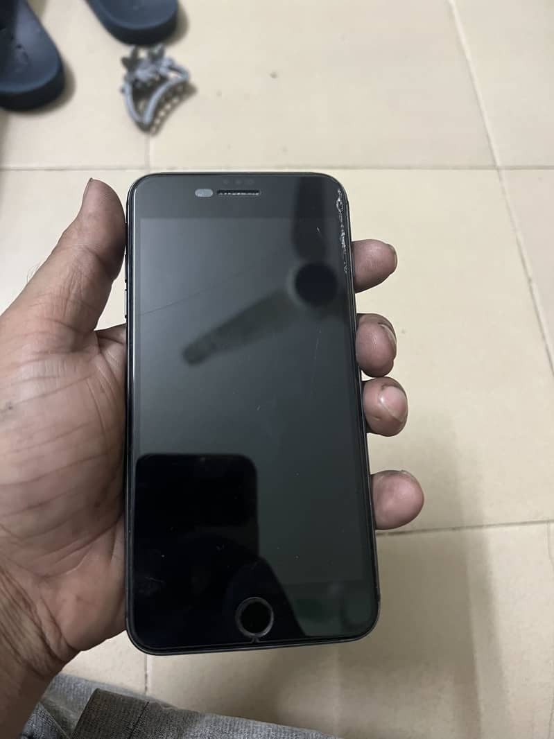 Apple iPhone 8 Plus 6