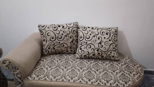 SOFAS FOR SALE 10/9 condtion