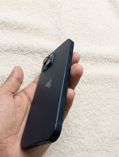 Apple iPhone 14