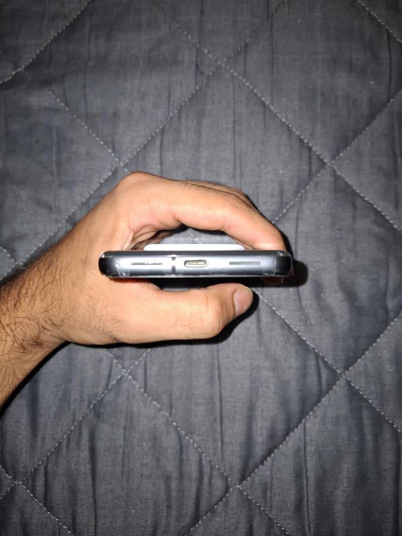 Google Pixel 8 3