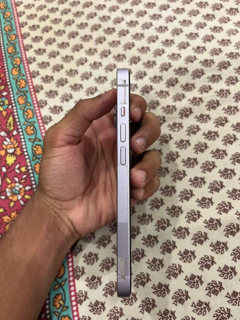 IPHONE 14 MINT CONDITION 4