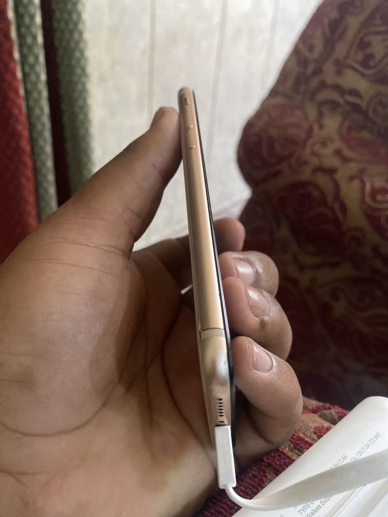 iPhone 8 1