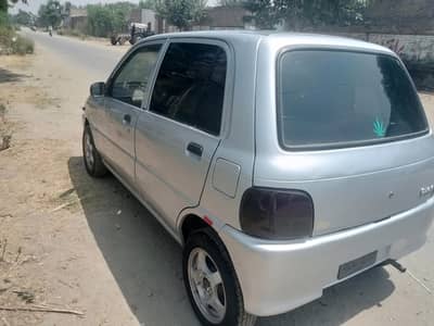 Daihatsu Cuore 2002