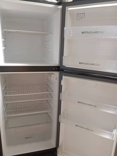 Heir Refrigerator for Sale in Excellent Condition