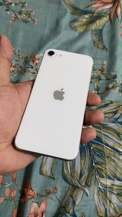 Apple iPhone SE (2020)