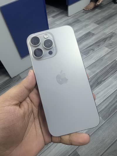 iPhone 15 Pro Max