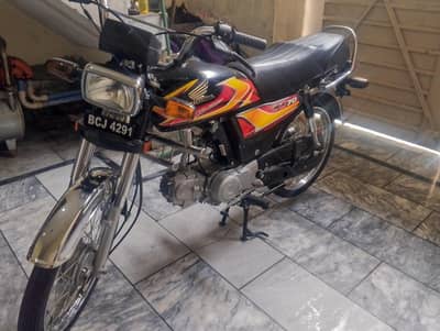 Honda CD 70 black