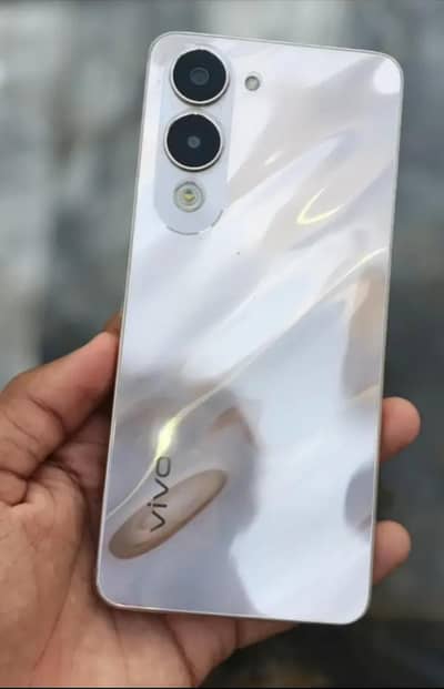 vivo y04 original charge sath hai no box