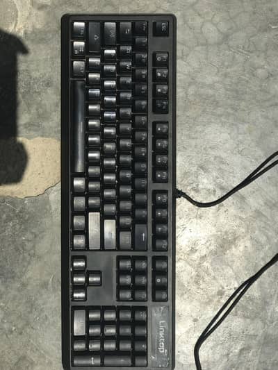 Linktop Mechanical Keyboard in blue caps.