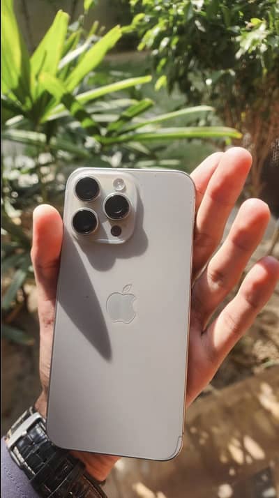 Apple iPhone 15 Pro Max