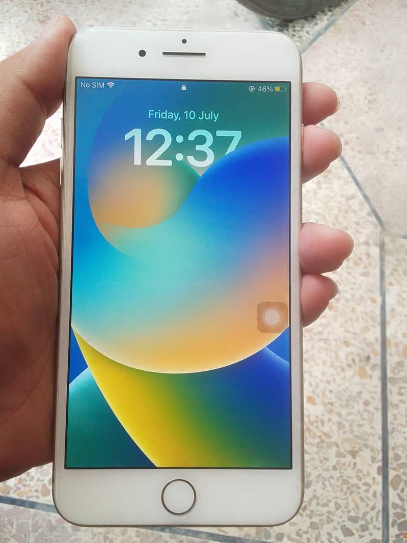 Apple iPhone 8 Plus 4