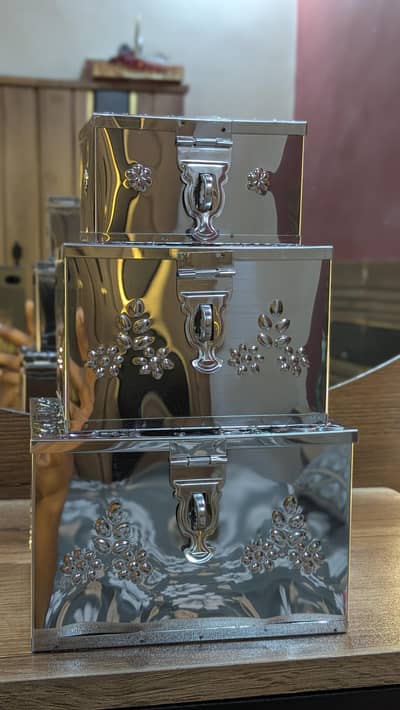 jewelry boxes and storage boxes in Metal and steel