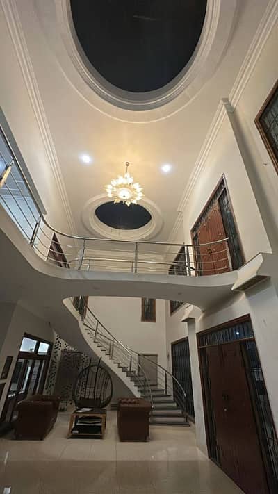 Gulistan jauhar block 14 or 15 dividing road 600 square yards one unit 8 Bed DD,software house, multination company,School, Demand 4 Lac Independent House Servent rooms,Gard Rooms,45 feet road *Code(16689)*