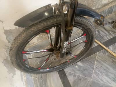 B. W. M byecycle condition 10bye10 all ok folding be ho jati hai jis n
