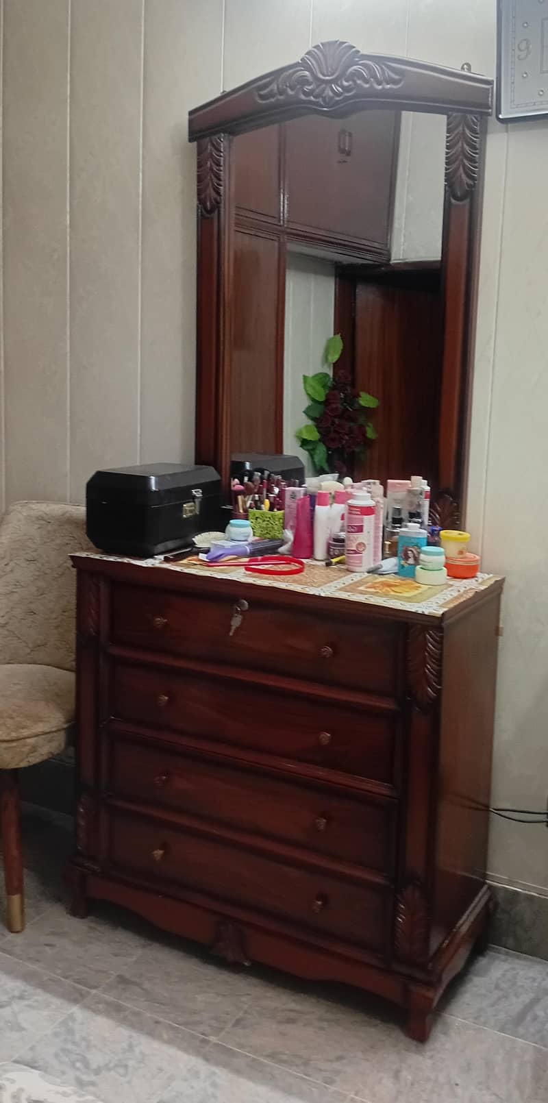 Dressing table 1