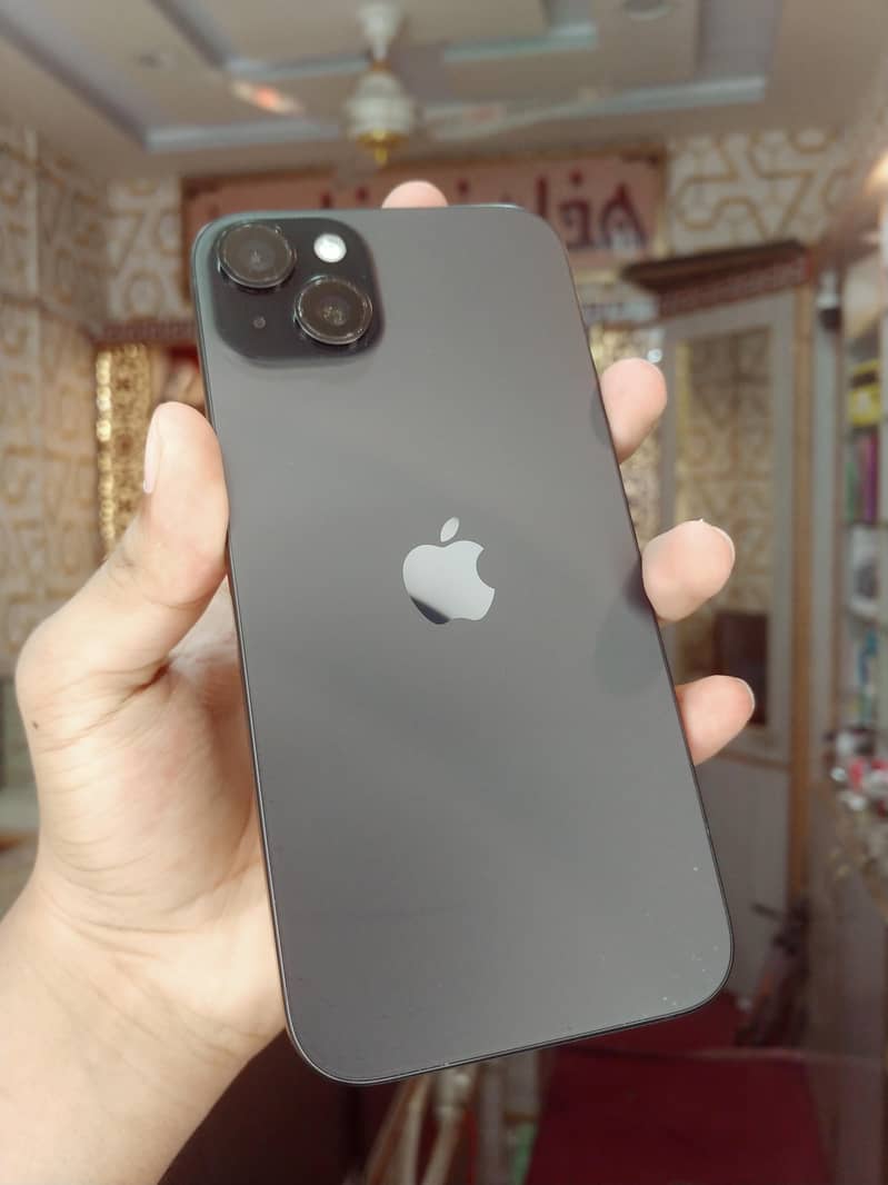 Apple iPhone 15 plus 0
