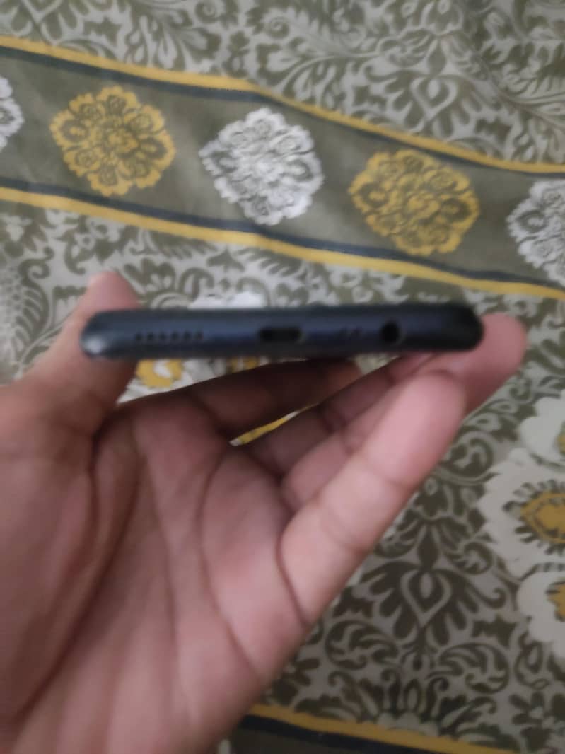 OPPO A3s 1