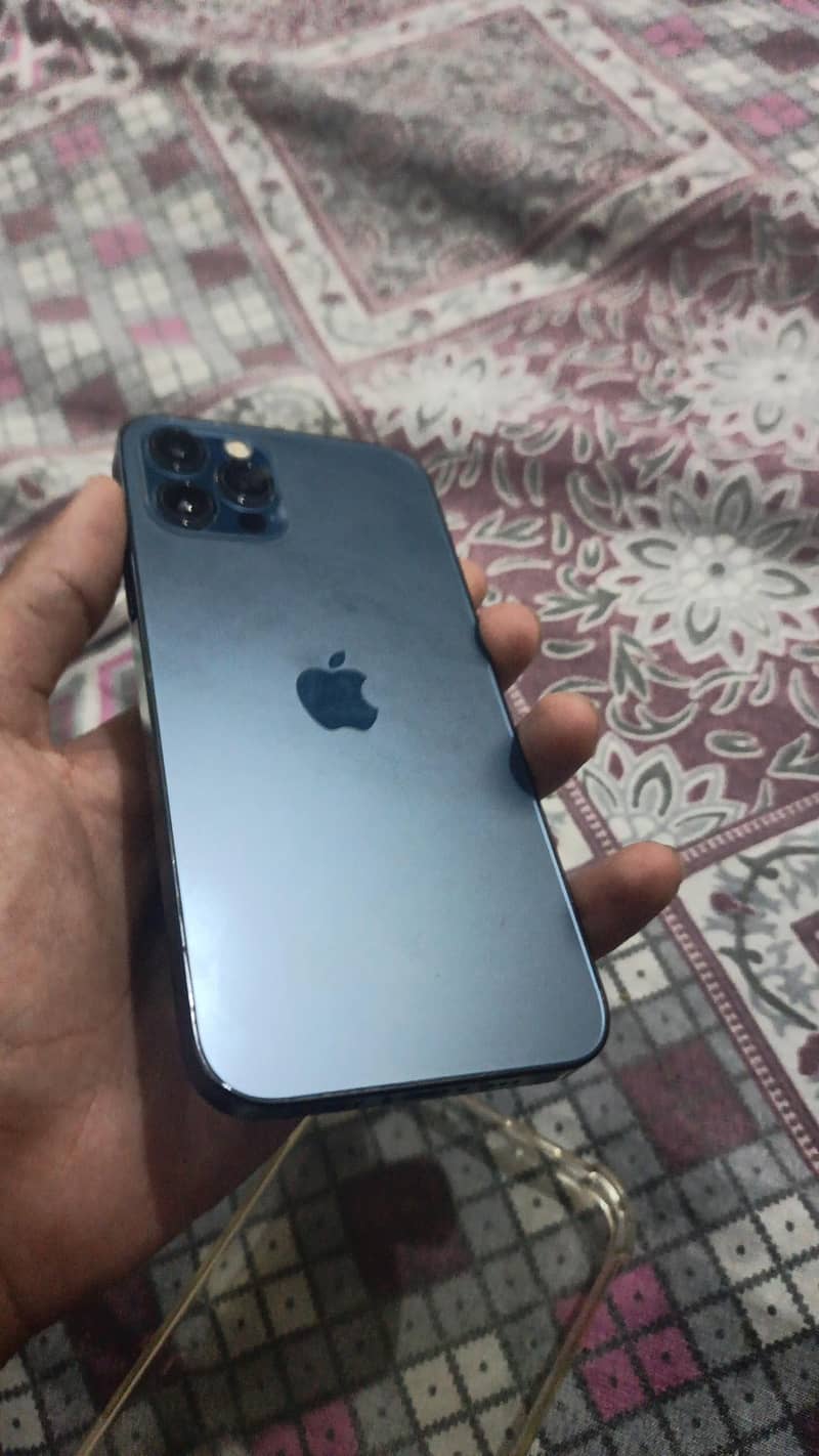 Apple iPhone 12 Pro 3