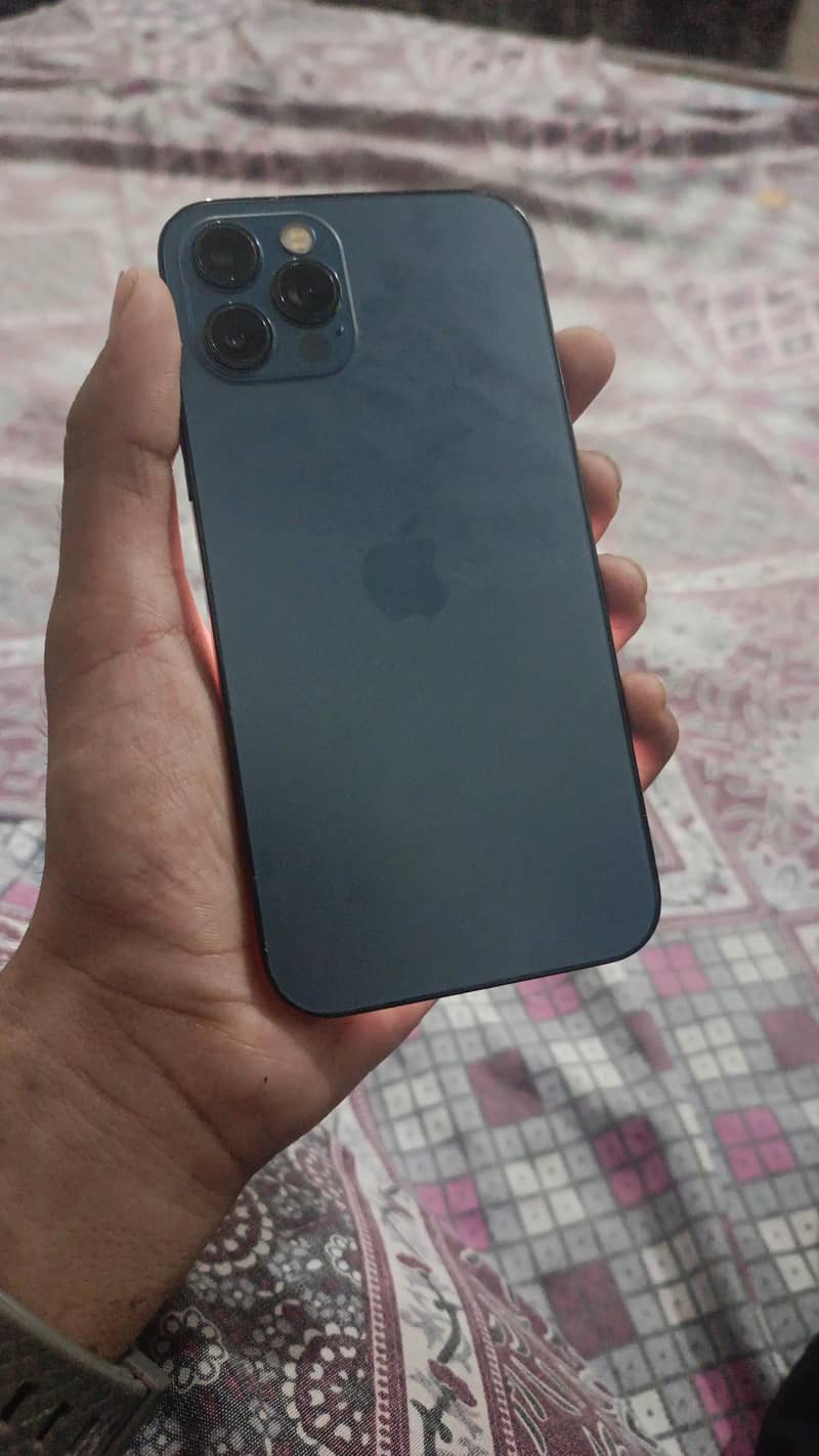 Apple iPhone 12 Pro 4